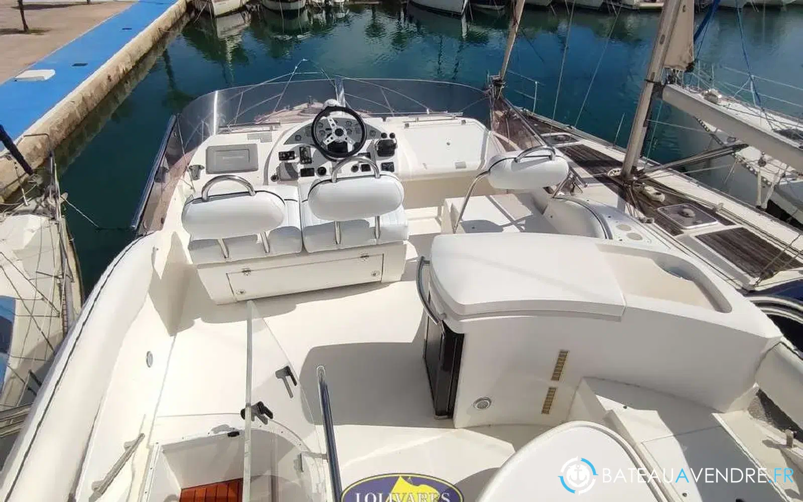 slider 23 Fairline Phantom 40