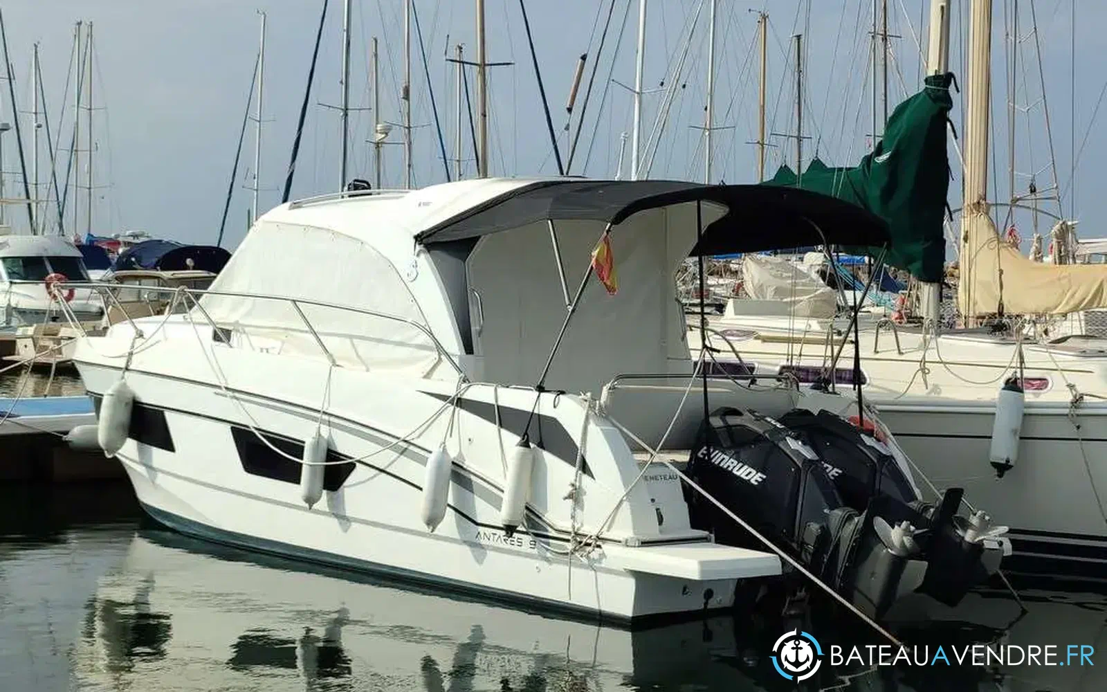 slider 5 Beneteau Antares Serie 9