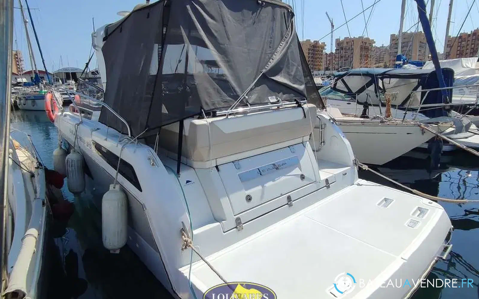 slider 17 Jeanneau Leader 30