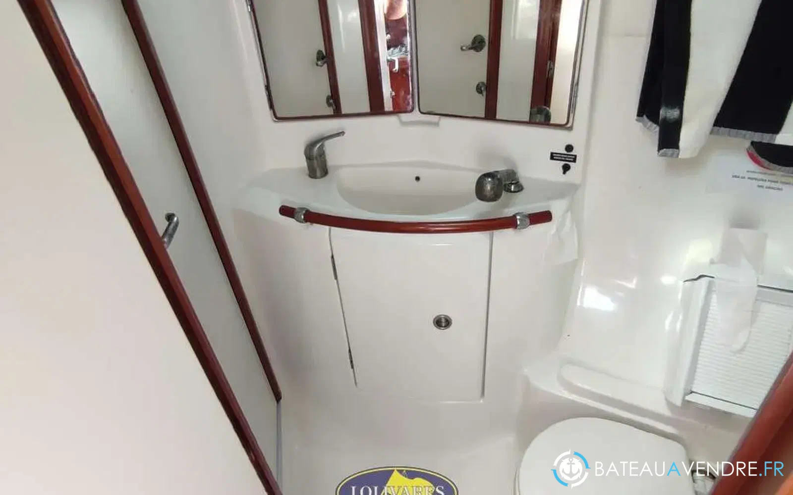 slider 10 Beneteau Oceanis 423