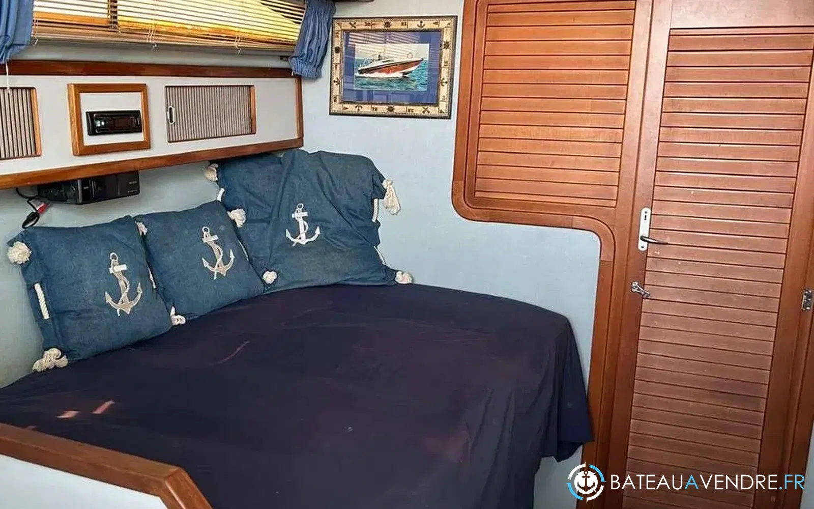 slider 9 Sea Ray 340 Express Cruiser