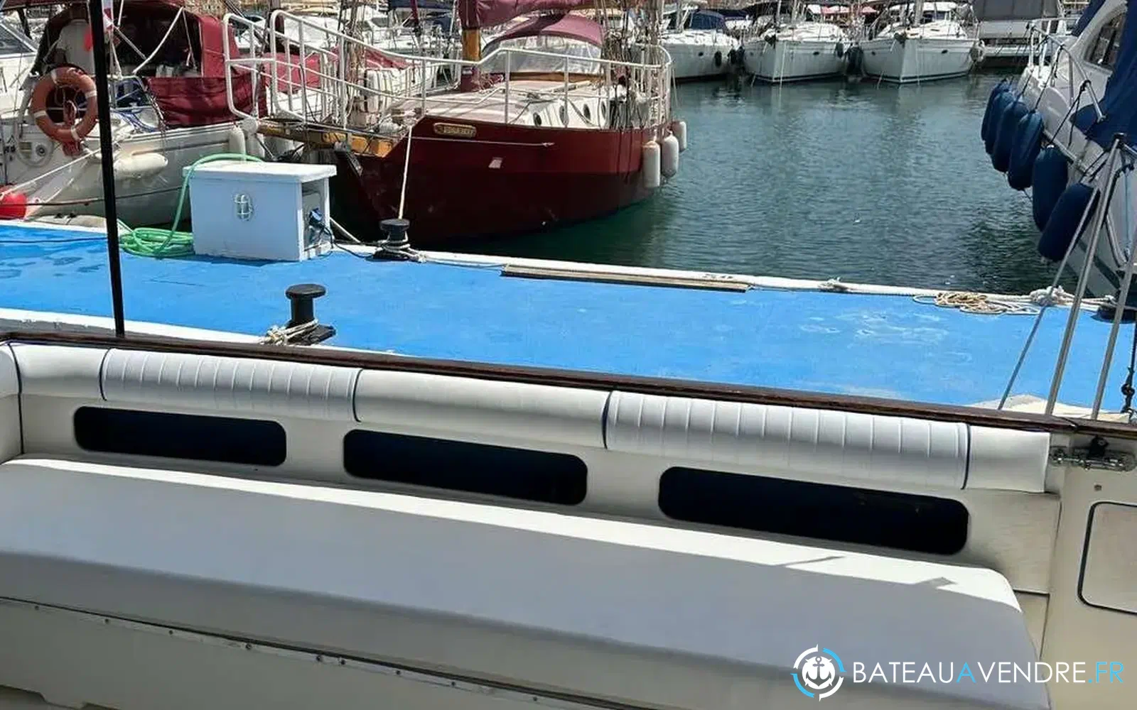 slider 6 Sea Ray 340 Express Cruiser