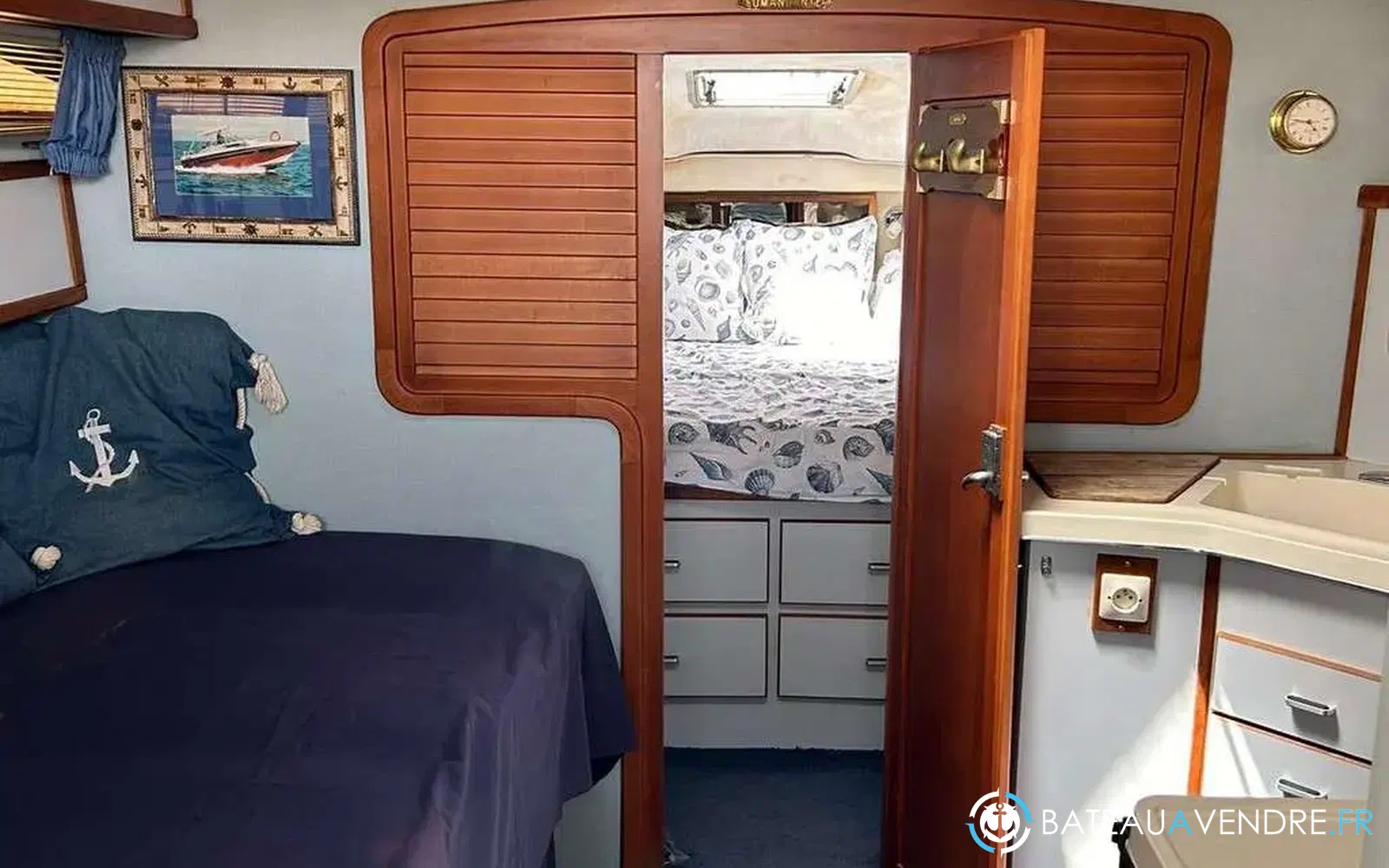 slider 8 Sea Ray 340 Express Cruiser