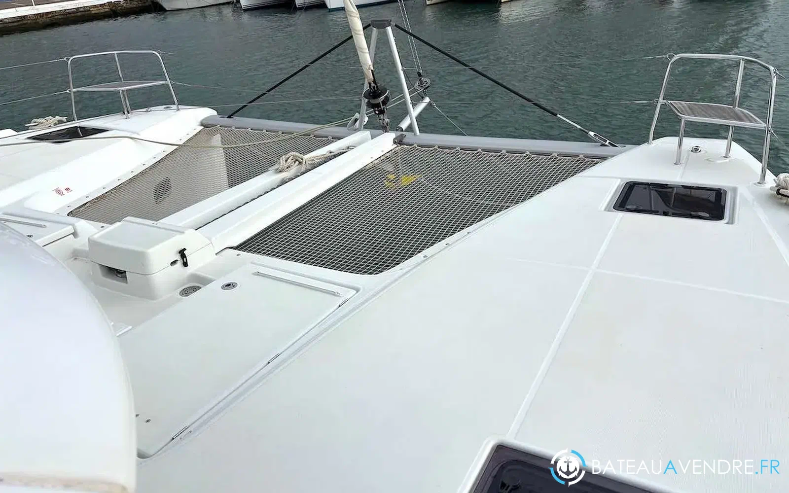 slider 10 Lagoon 46