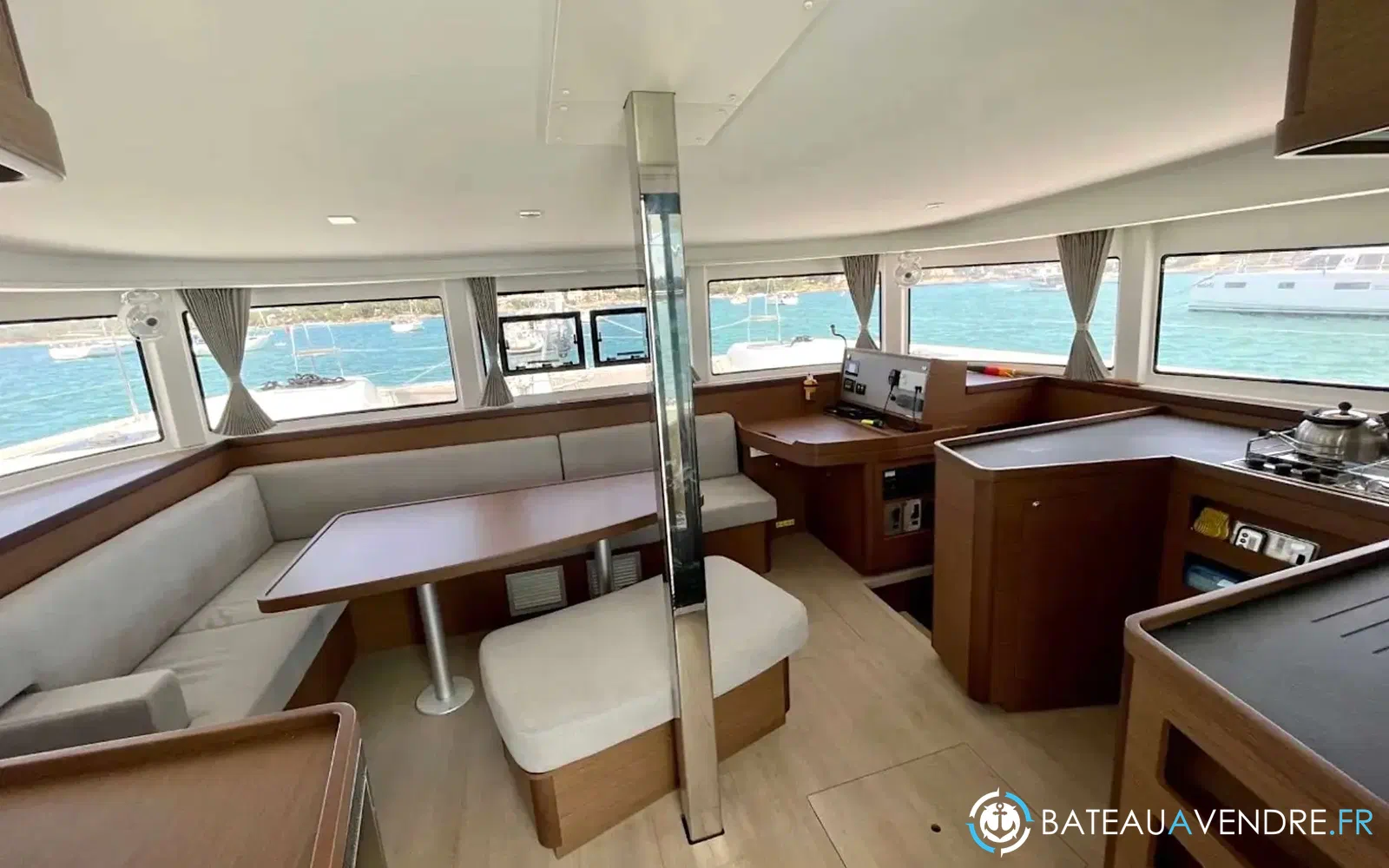 slider 2 Lagoon 42