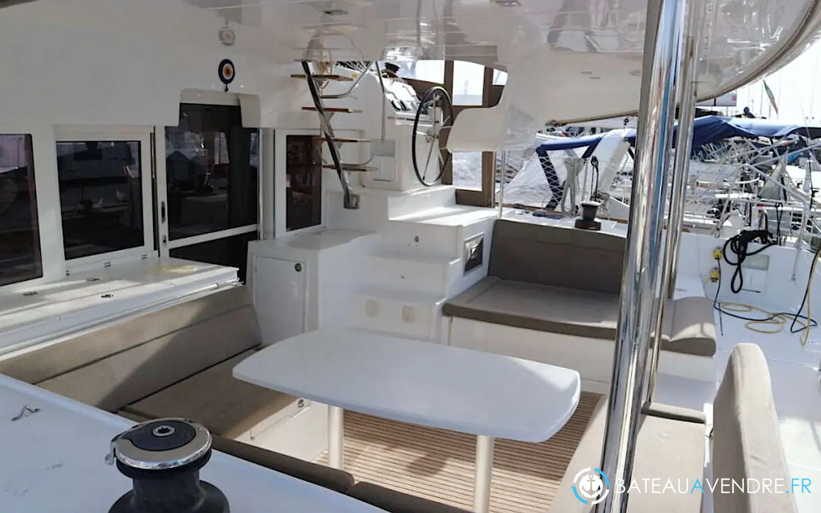 slider 7 Lagoon 450 Sport Top