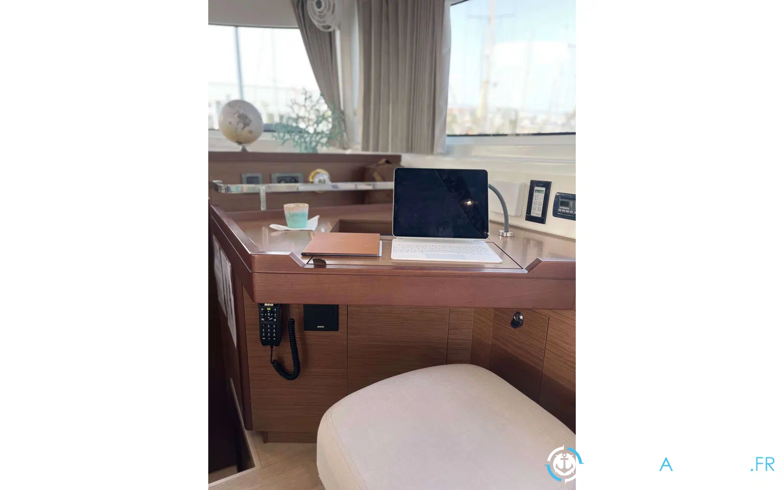 slider 21 Lagoon 46