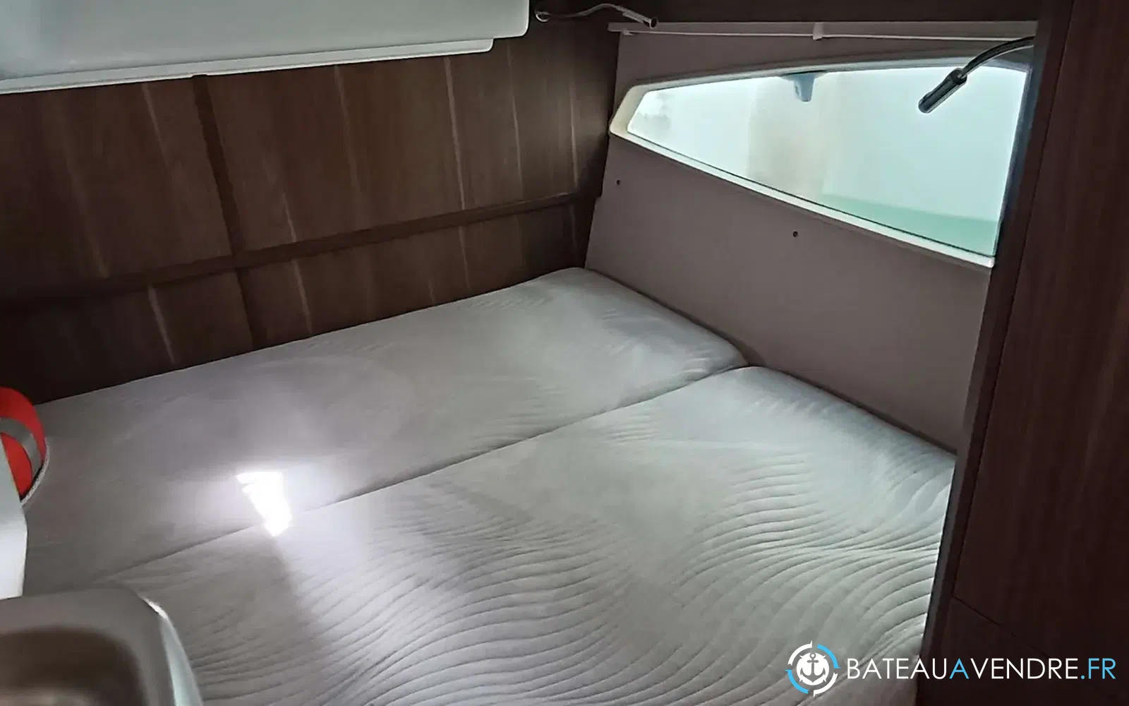 slider 17 Sealine S330