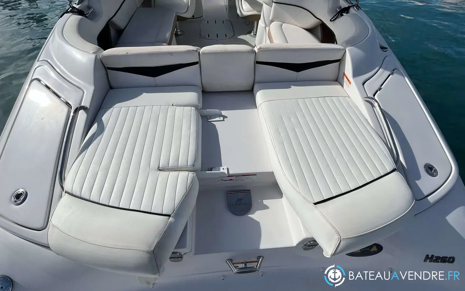 slider 17 Four Winns Horizon 260