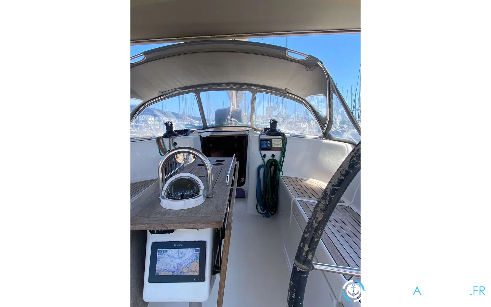 slider 12 Dufour 425