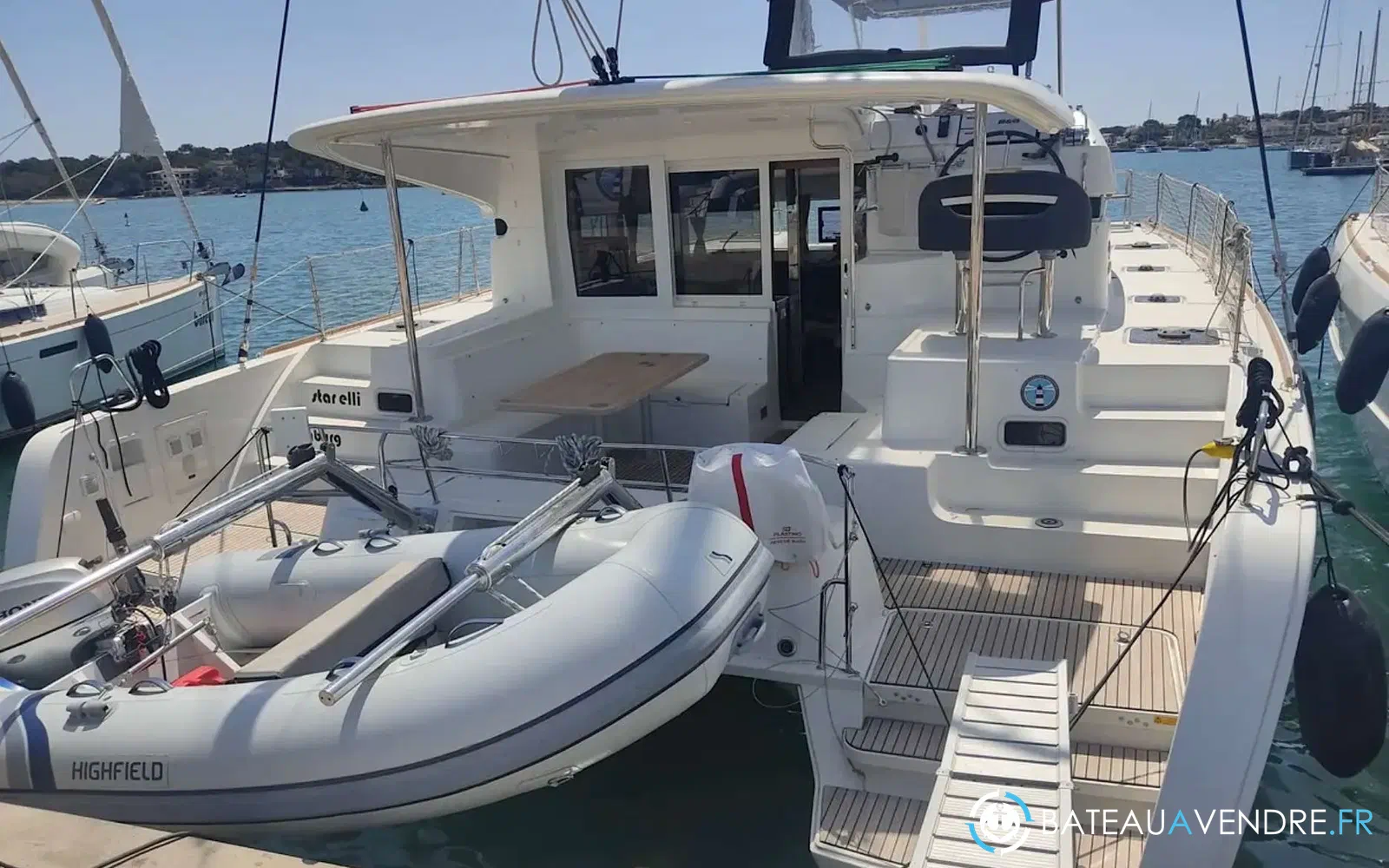 slider 0 Lagoon 40