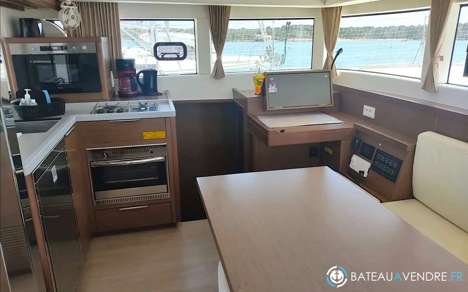 slider 5 Lagoon 40