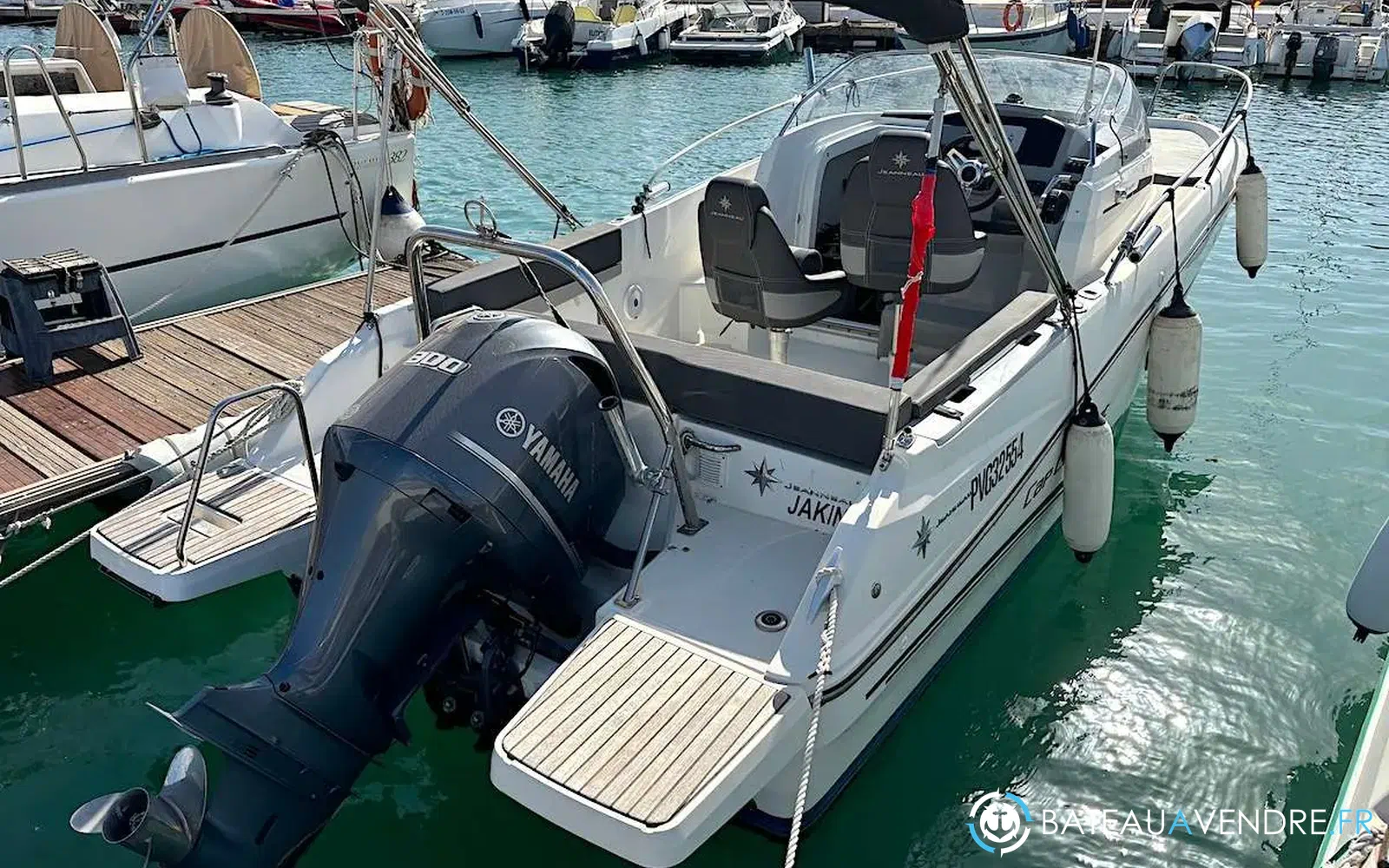 slider 1 Jeanneau Cap Camarat 7.5 WA Serie 2