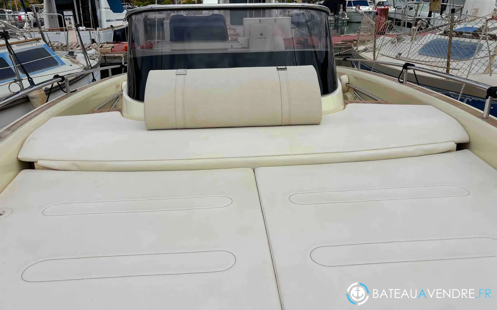 slider 13 Invictus 280 GT