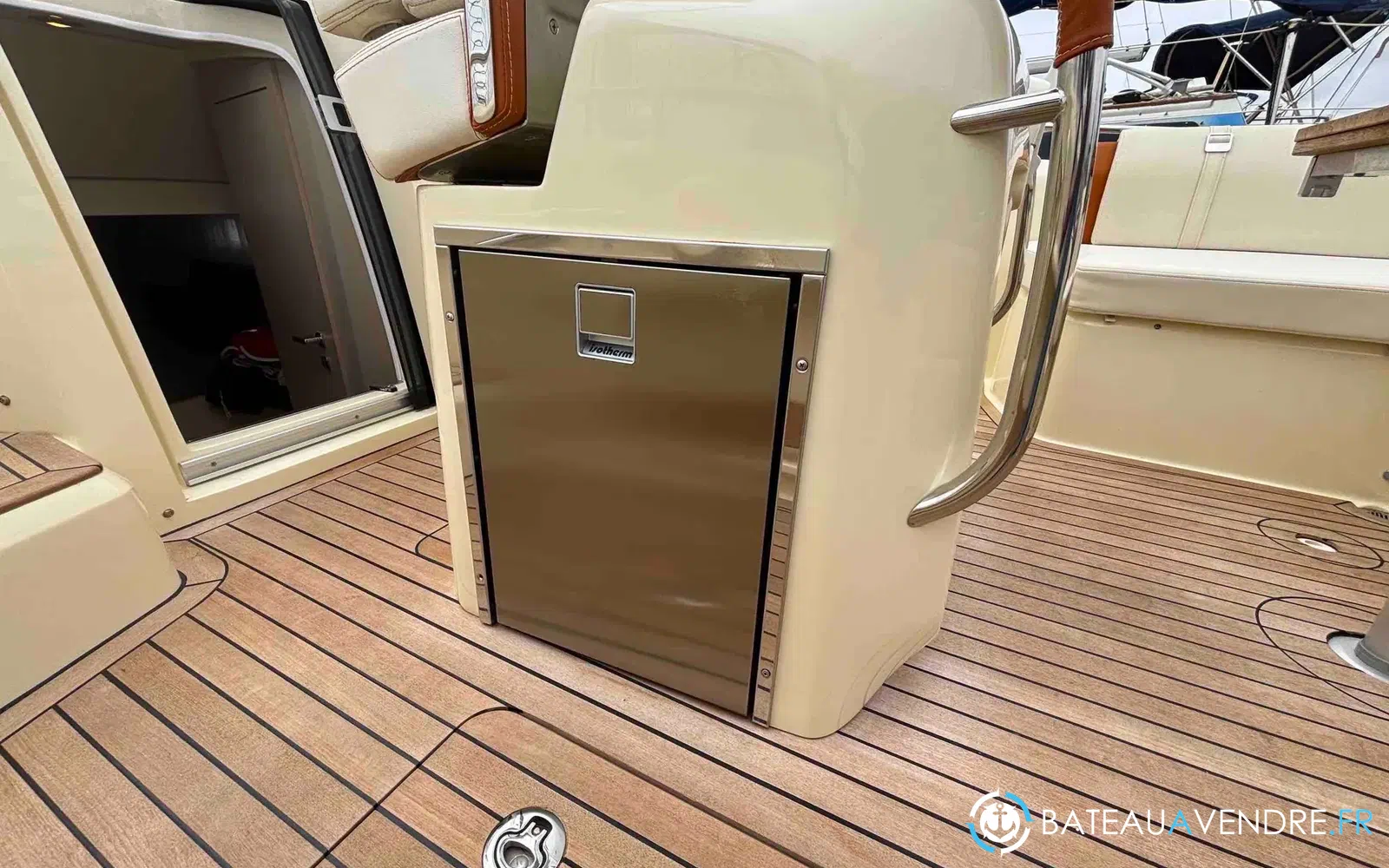 slider 15 Invictus 280 GT