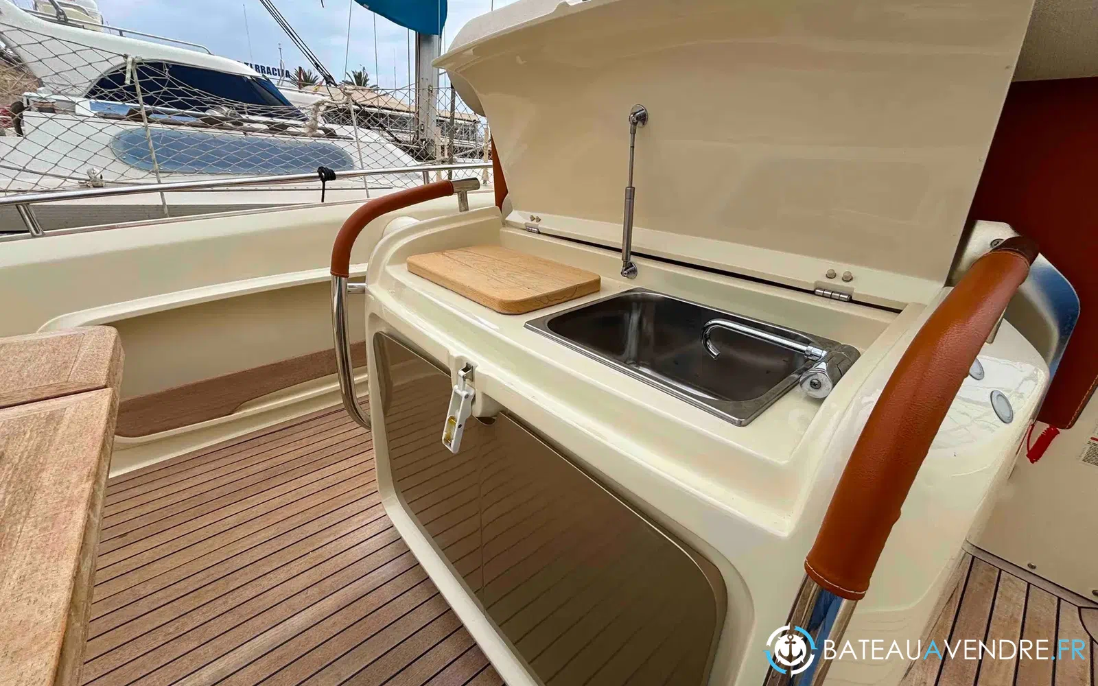 slider 18 Invictus 280 GT