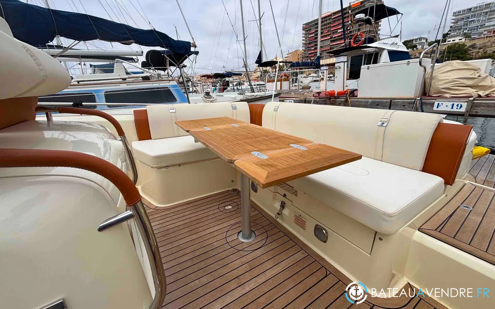 slider 4 Invictus 280 GT
