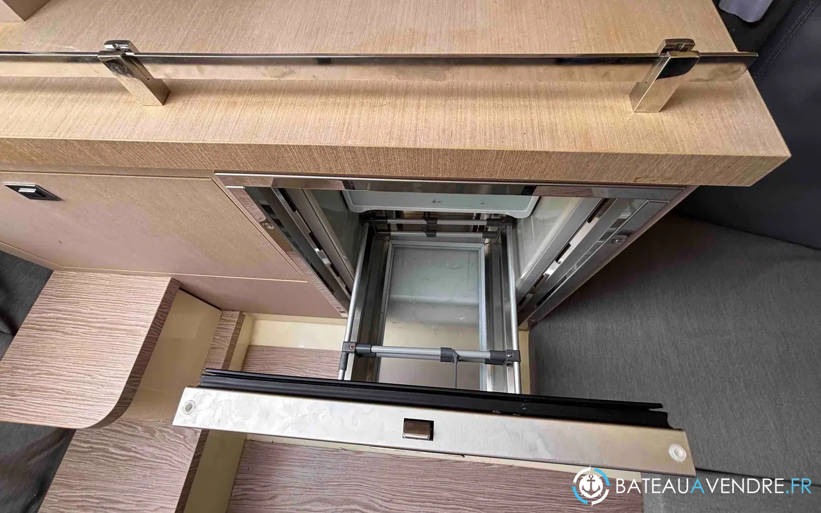 slider 5 Invictus 280 GT