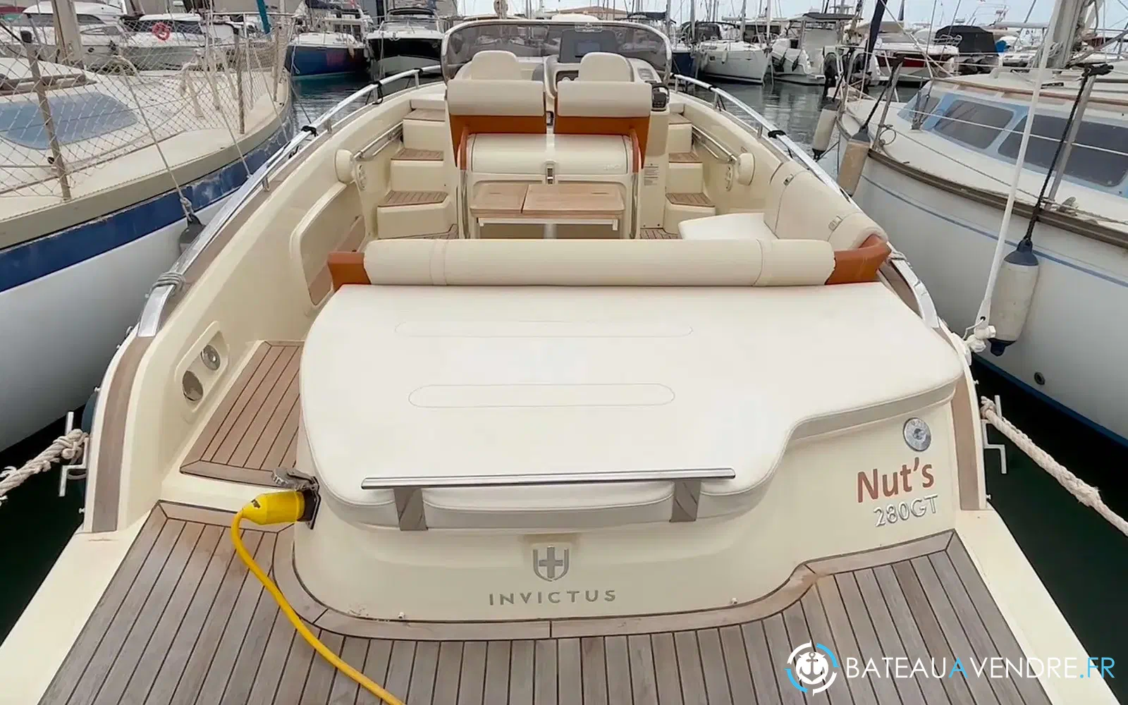 slider 8 Invictus 280 GT