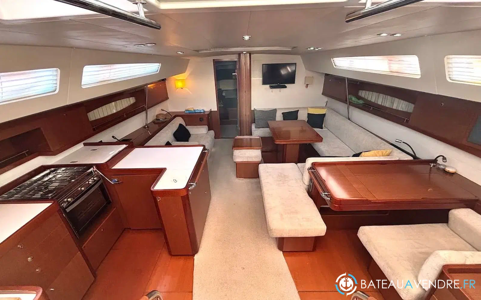 slider 1 Beneteau Oceanis 58