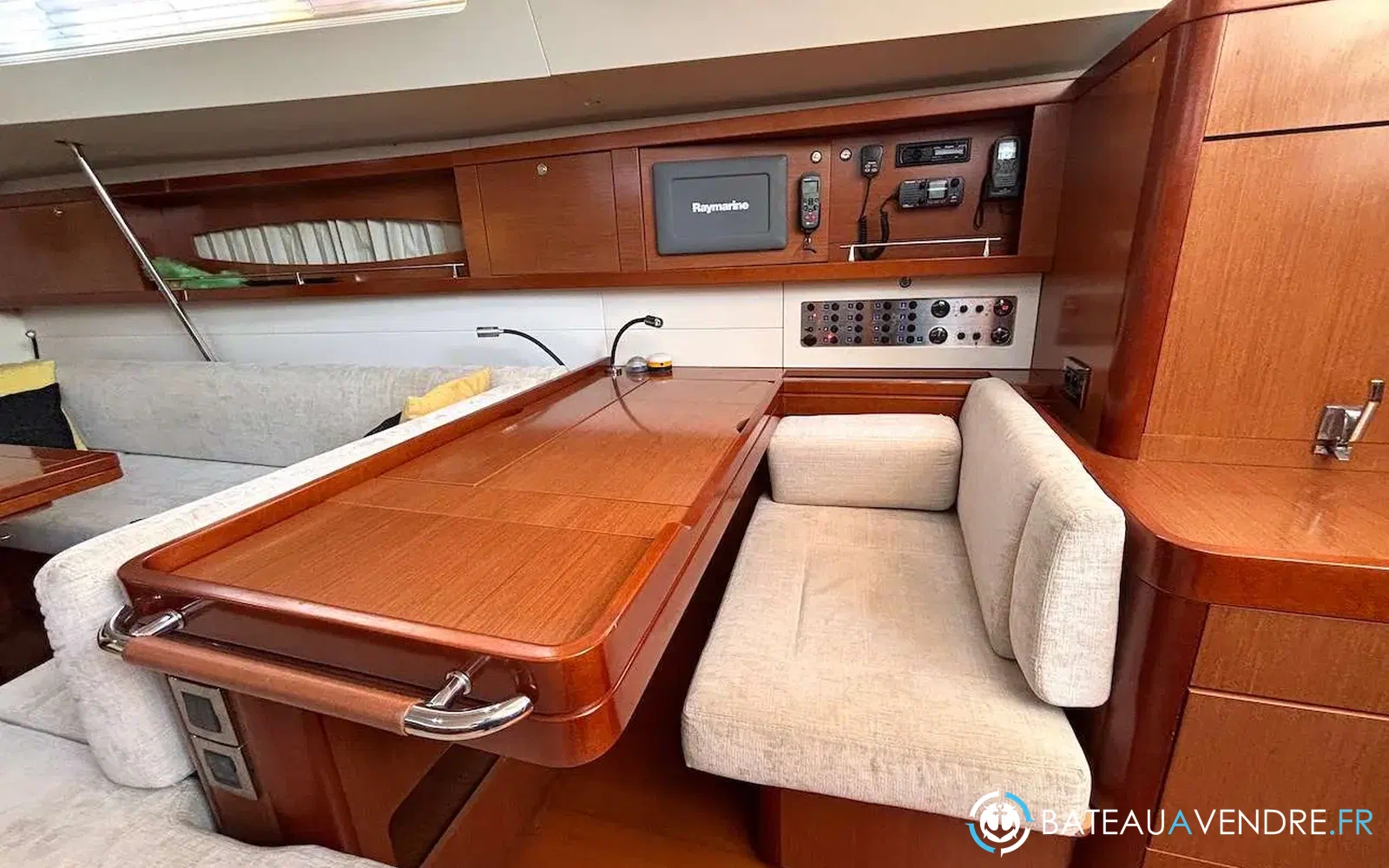 slider 7 Beneteau Oceanis 58