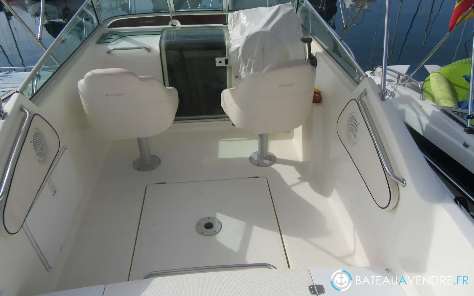 slider 13 Jeanneau Leader 705