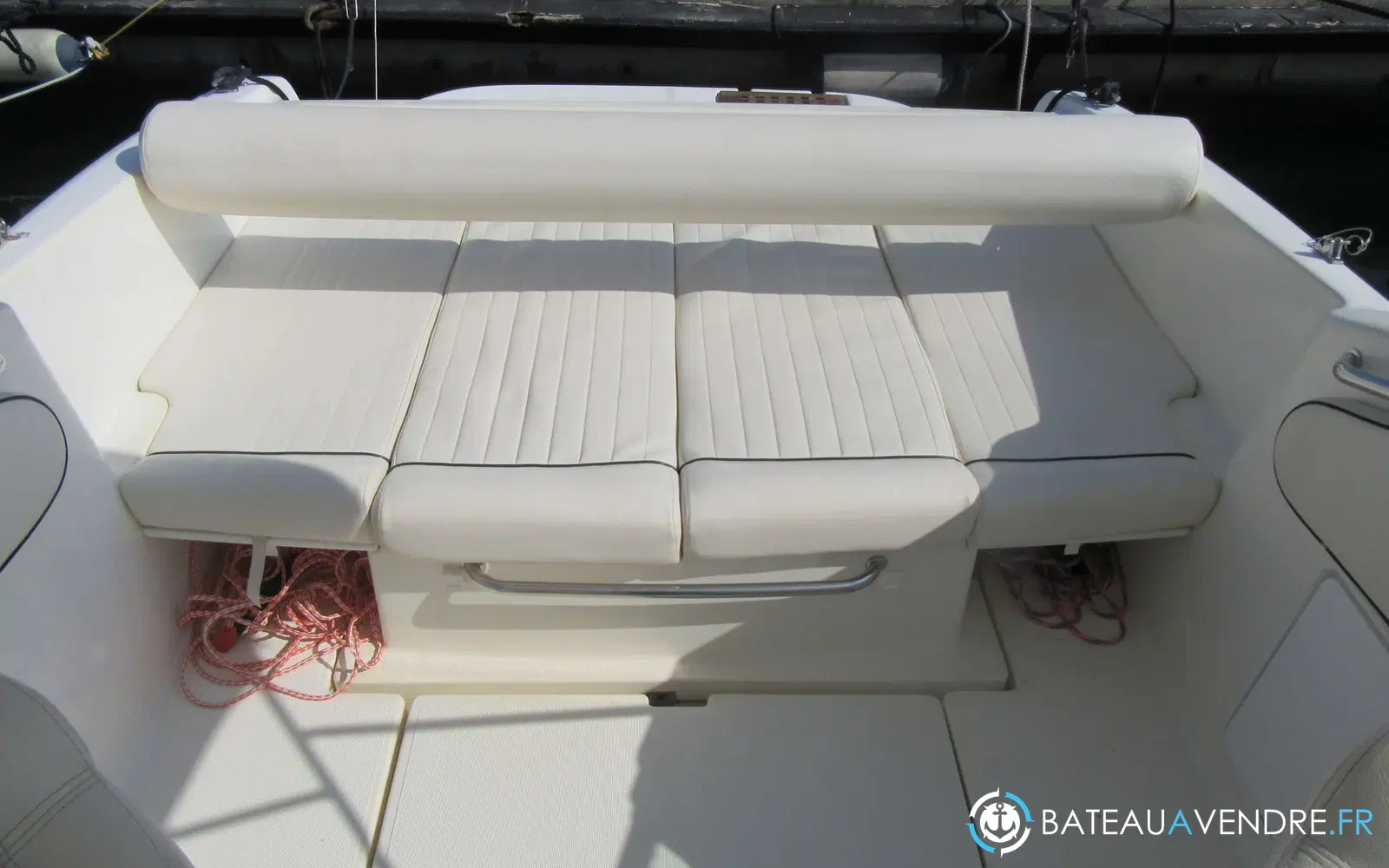 slider 15 Jeanneau Leader 705