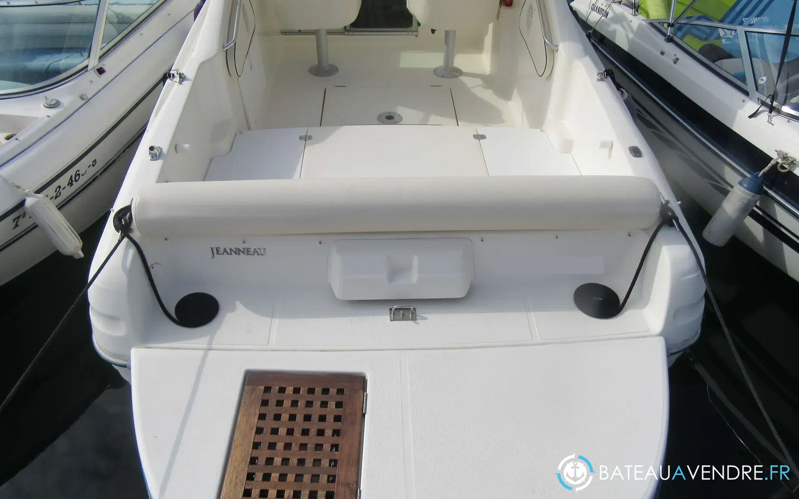 slider 7 Jeanneau Leader 705