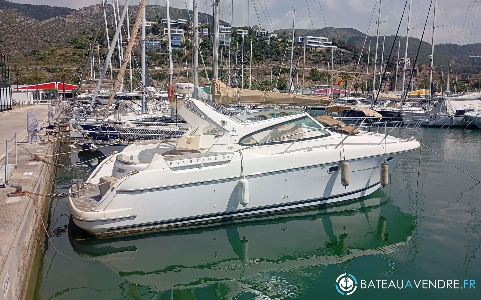 slider 0 Jeanneau Prestige 34 Open