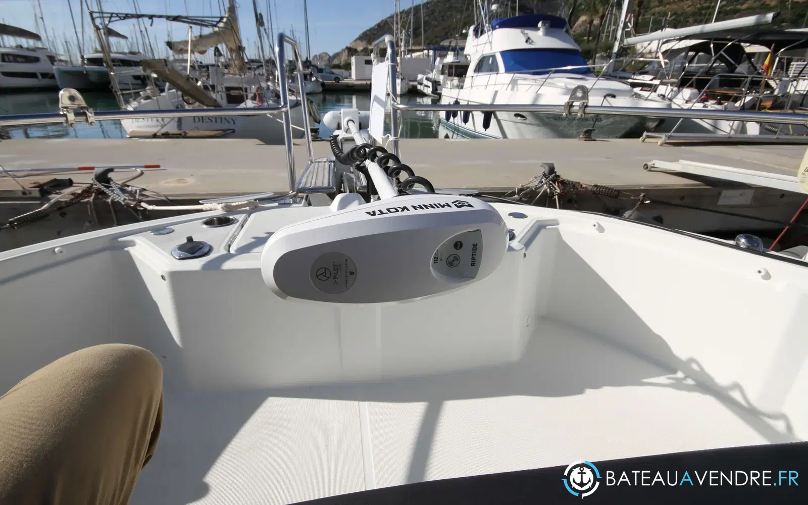 slider 2 Beneteau Barracuda 9