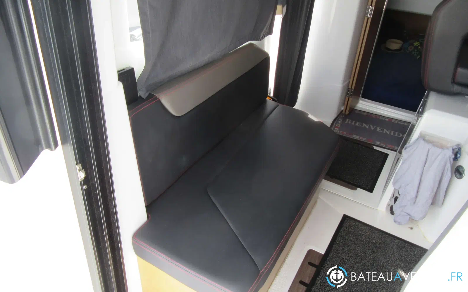 slider 37 Beneteau Barracuda 9