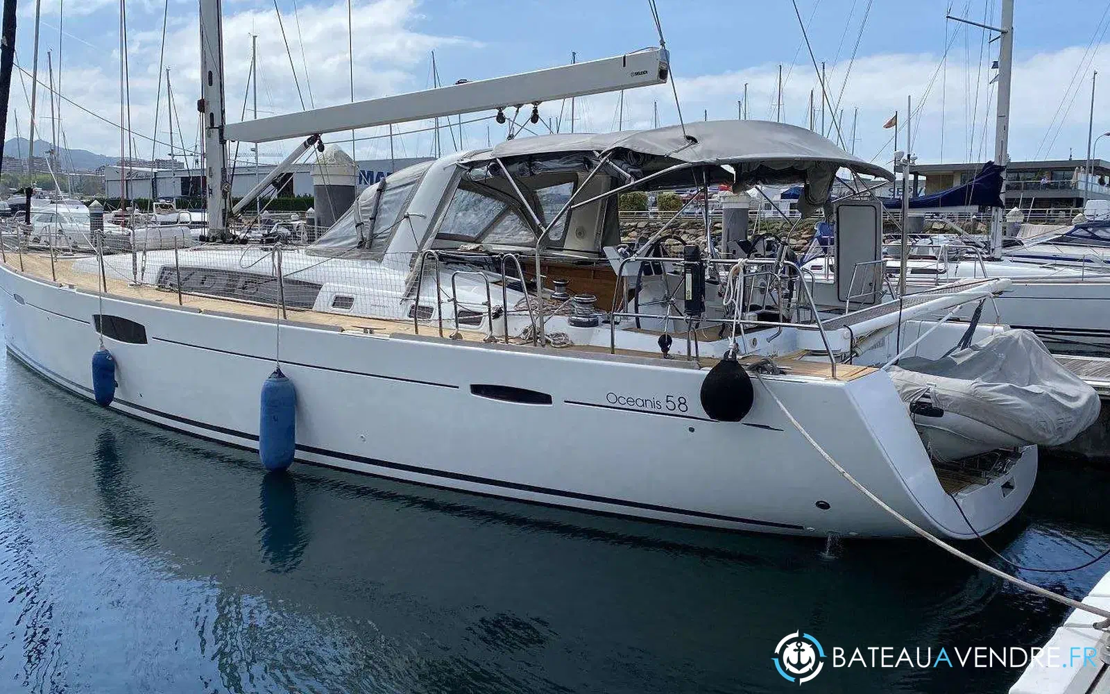 slider 10 Beneteau Oceanis 58