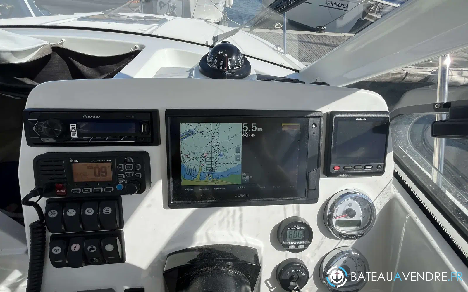 slider 11 Beneteau Antares 8 OB