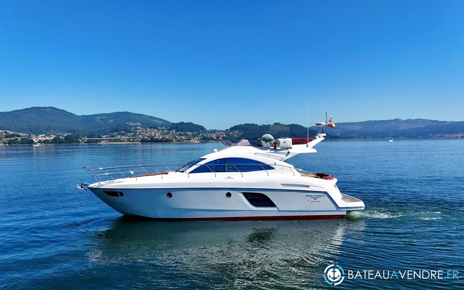 slider 0 Beneteau Gran Turismo 49 Fly