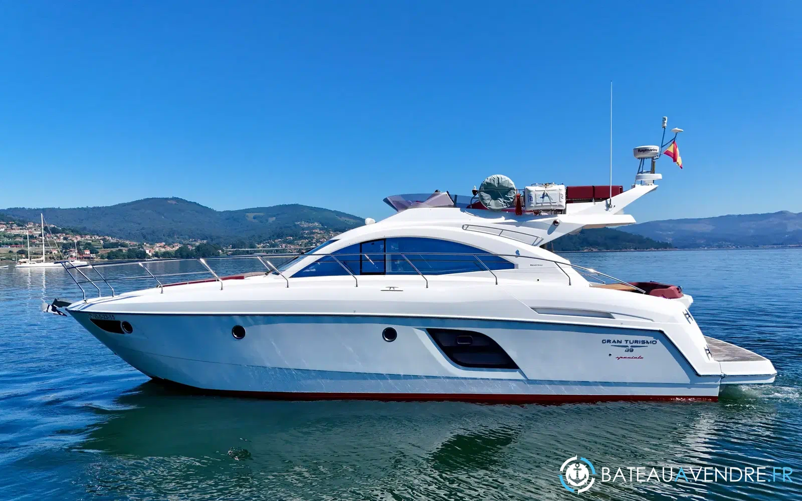 slider 14 Beneteau Gran Turismo 49 Fly