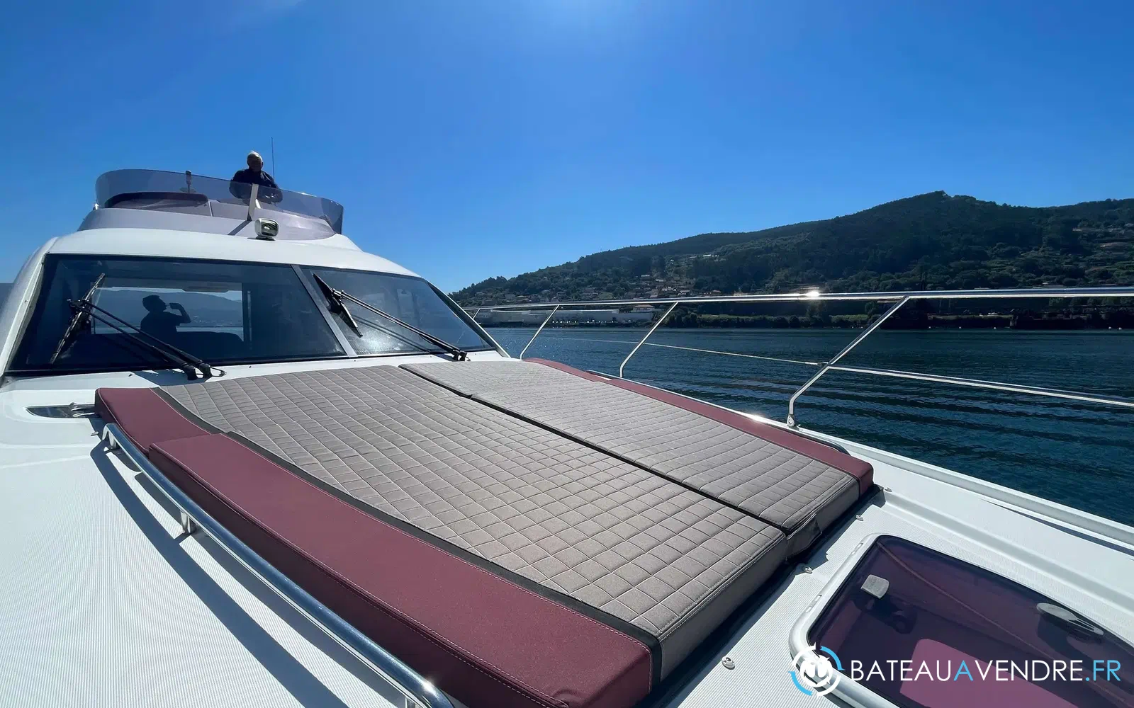 slider 23 Beneteau Gran Turismo 49 Fly