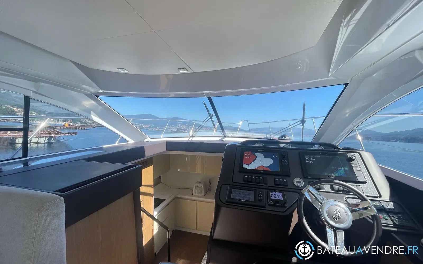 slider 7 Beneteau Gran Turismo 49 Fly