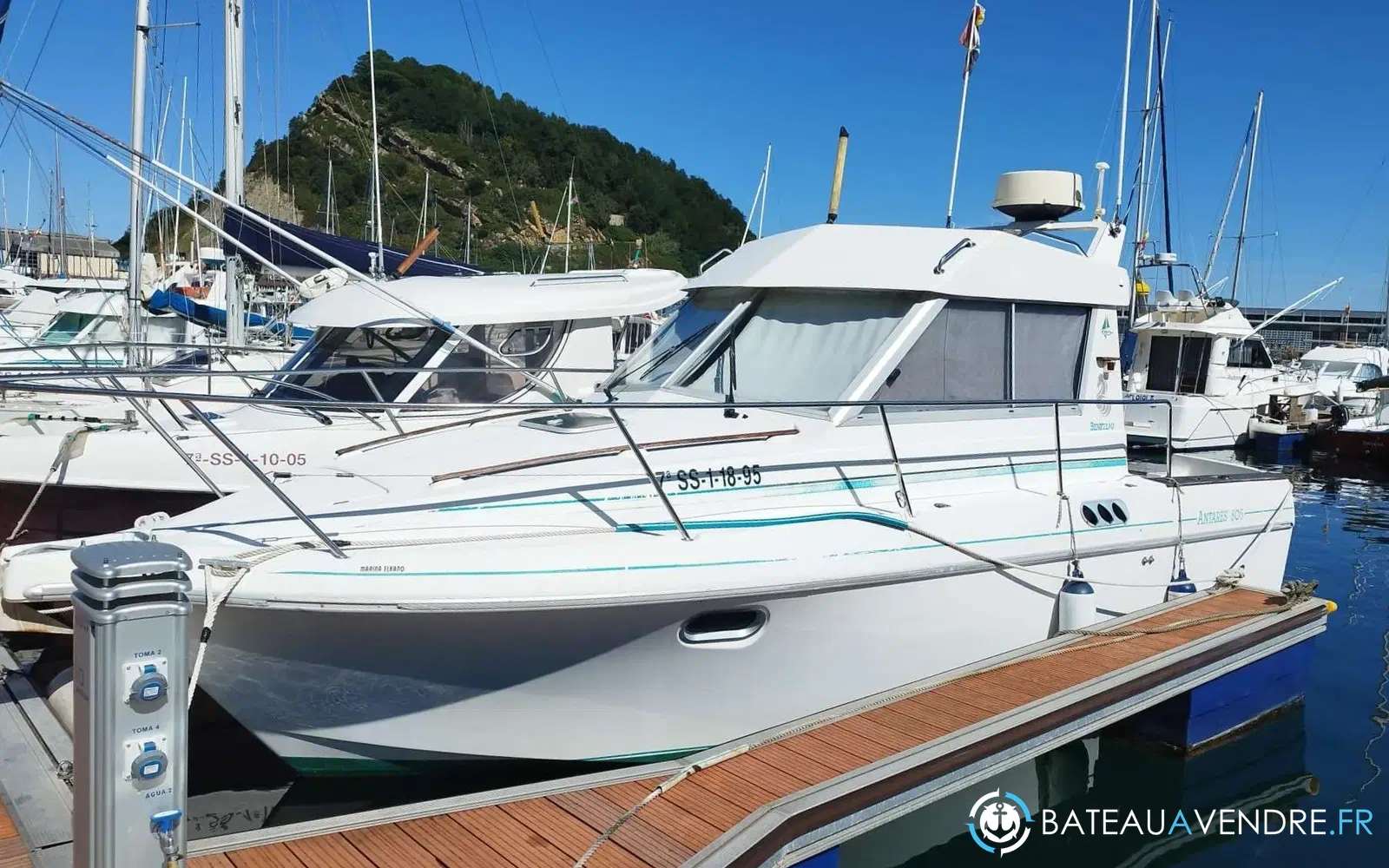 slider 0 Beneteau Antares 805
