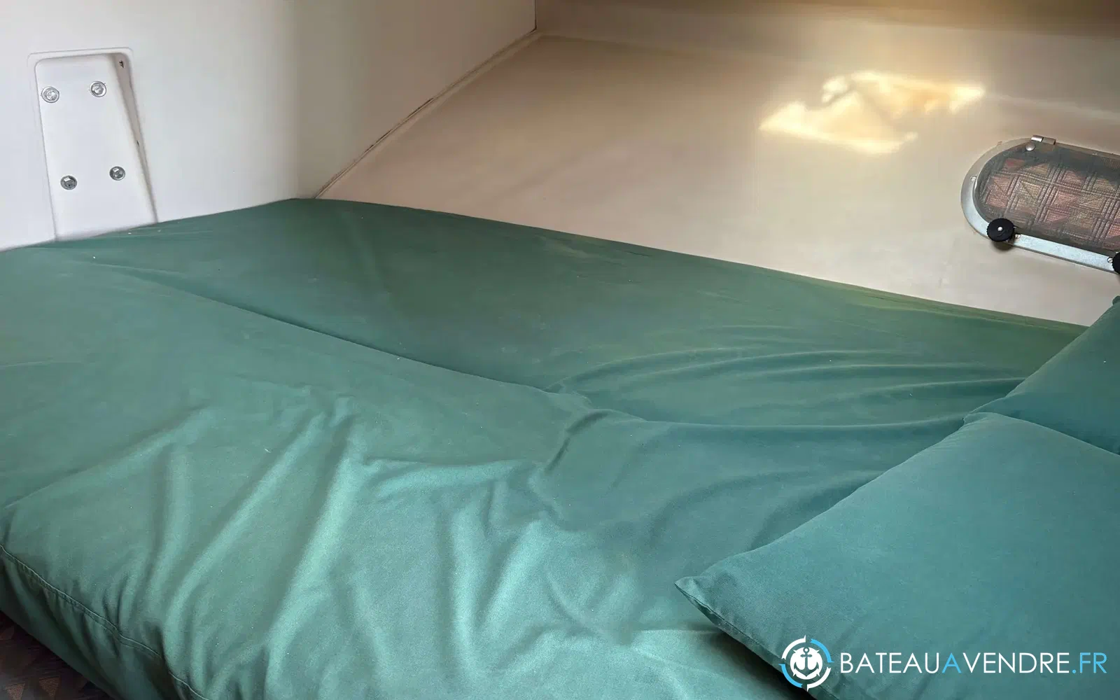 slider 11 Beneteau Antares 805