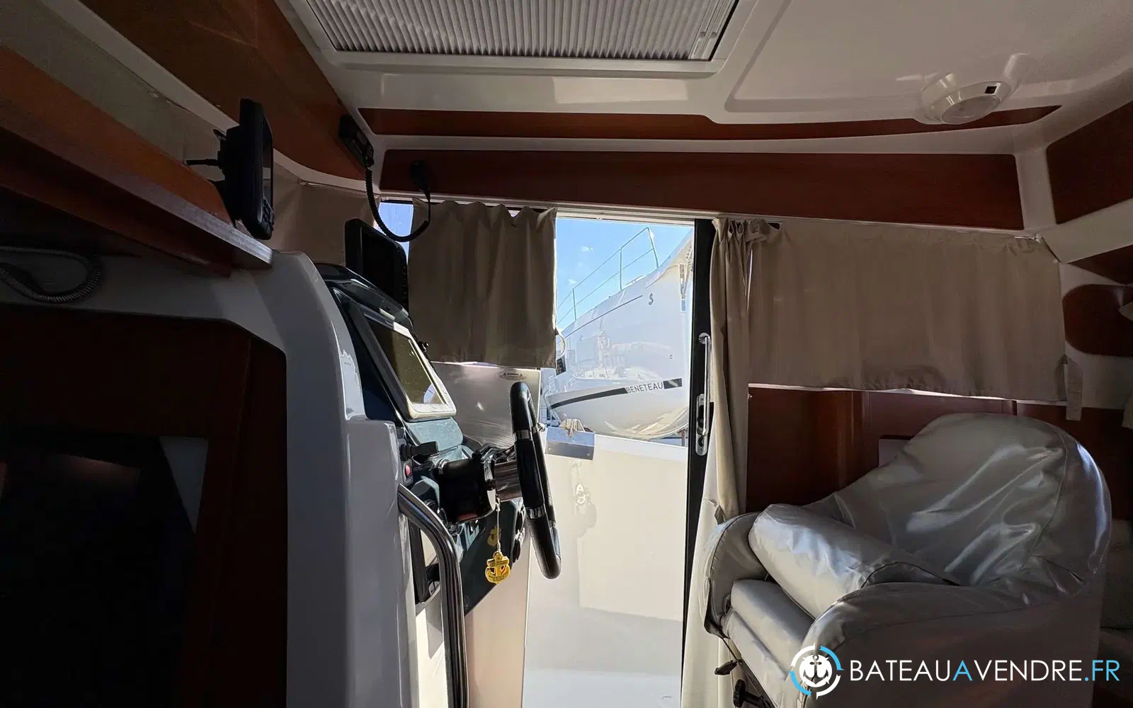 slider 12 Beneteau Barracuda 9 Fly