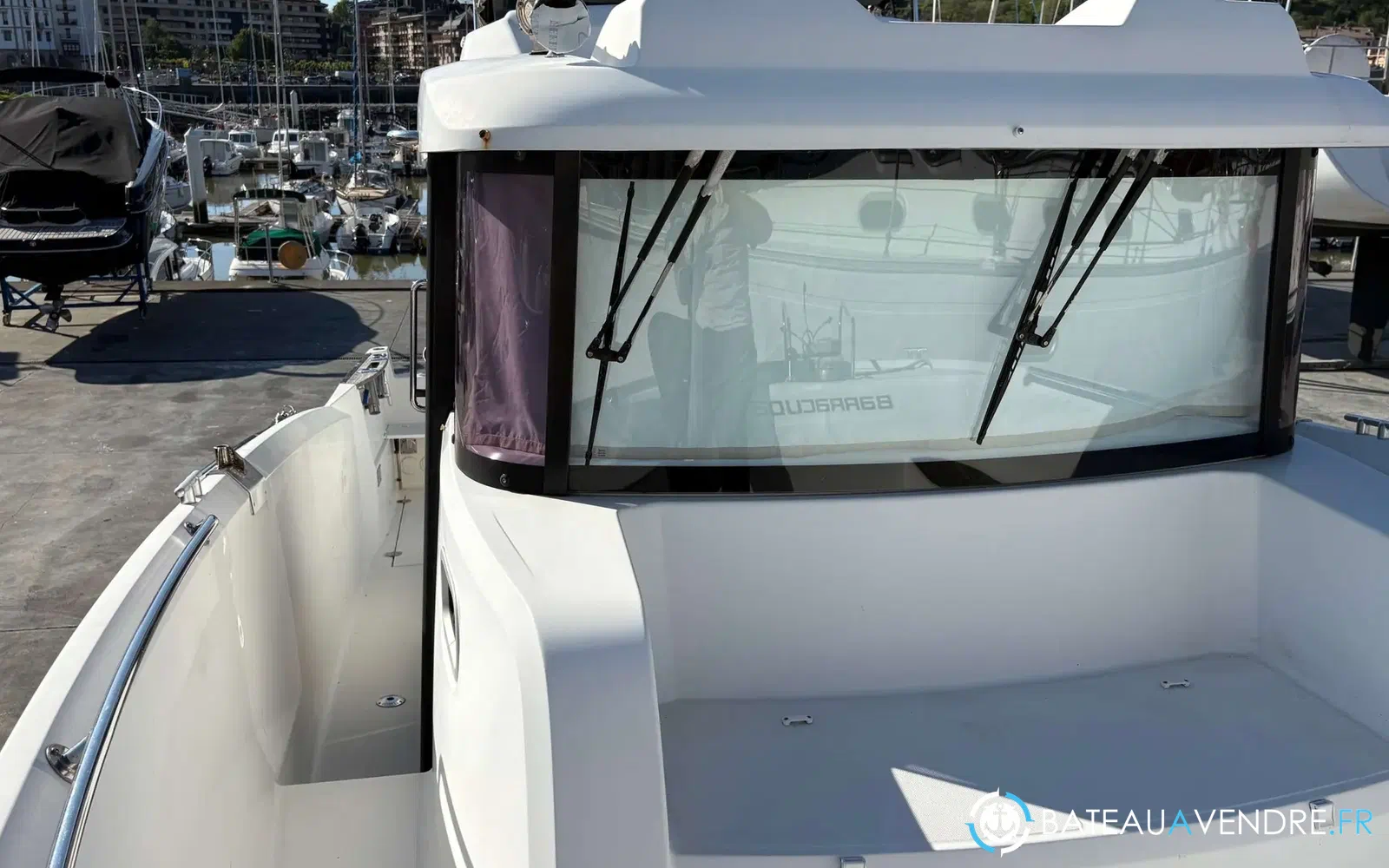 slider 7 Beneteau Barracuda 9 Fly