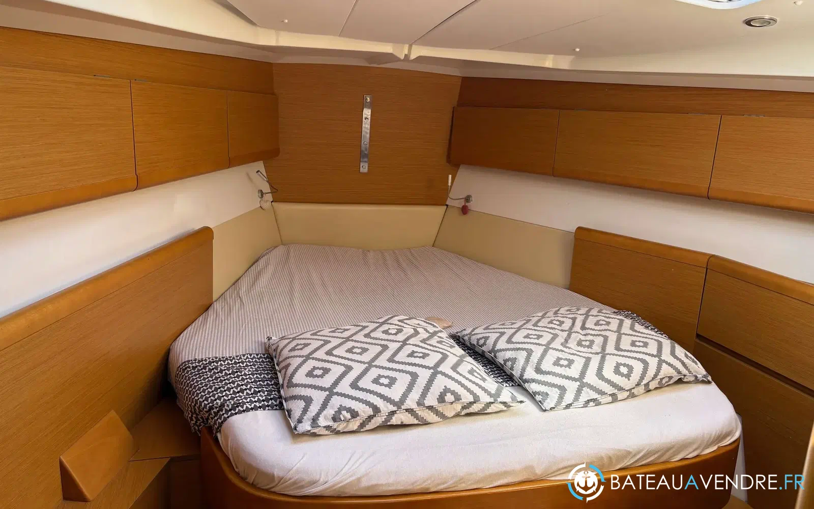 slider 13 Jeanneau Sun Odyssey 44 i