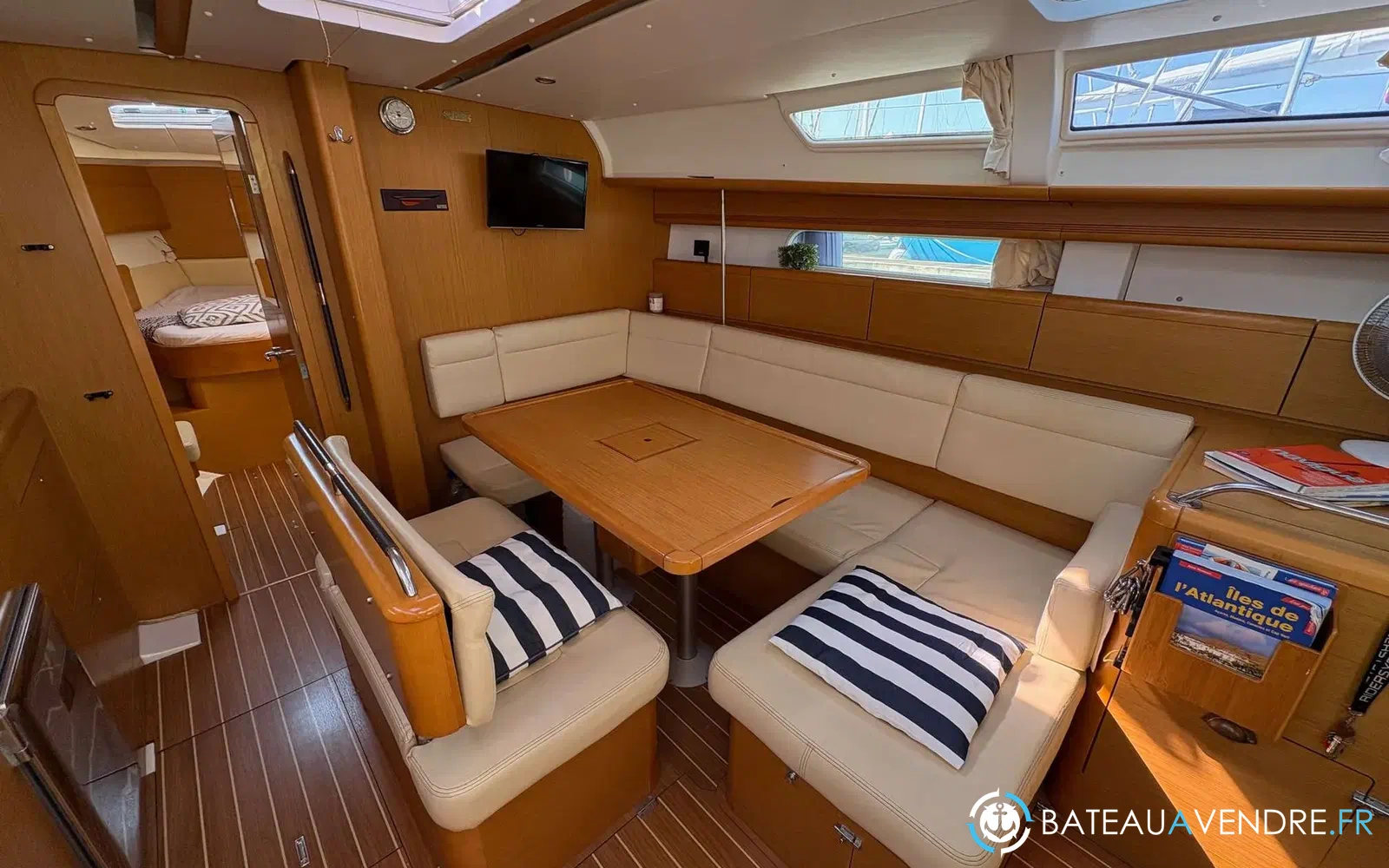 slider 7 Jeanneau Sun Odyssey 44 i