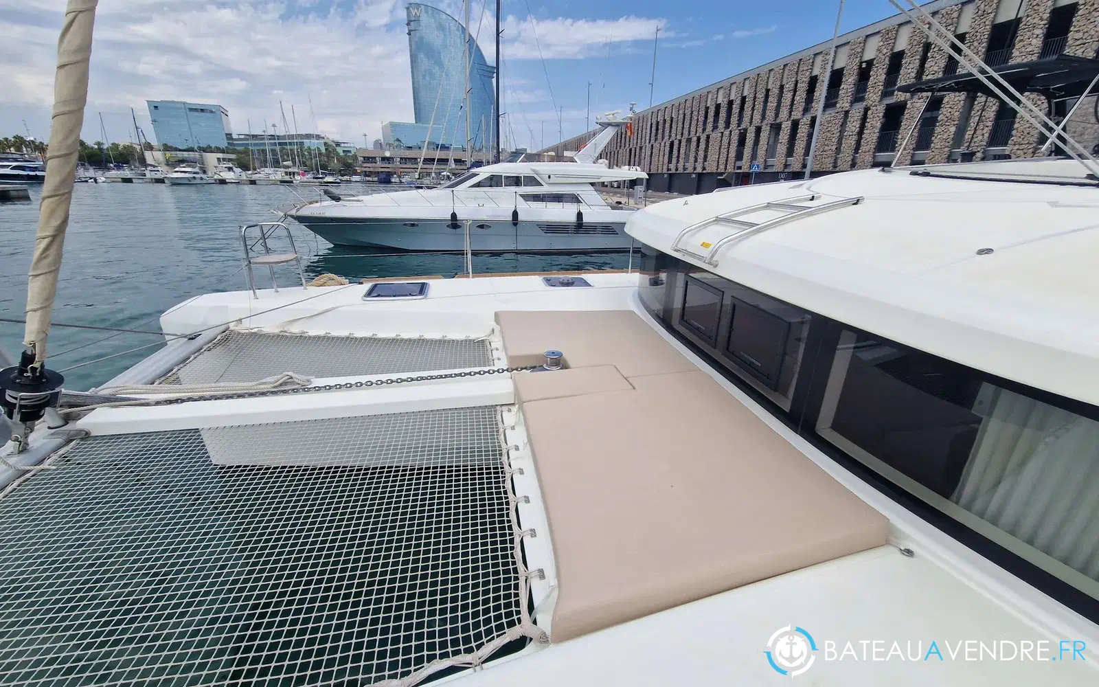 slider 15 Lagoon 40