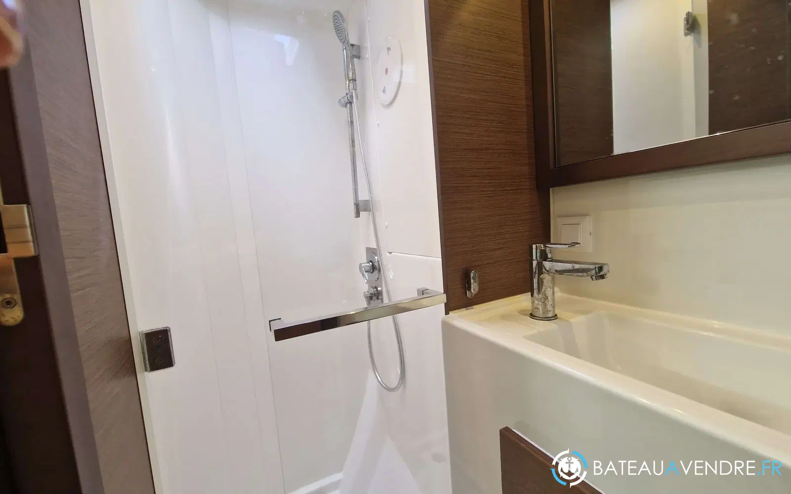 slider 20 Lagoon 40