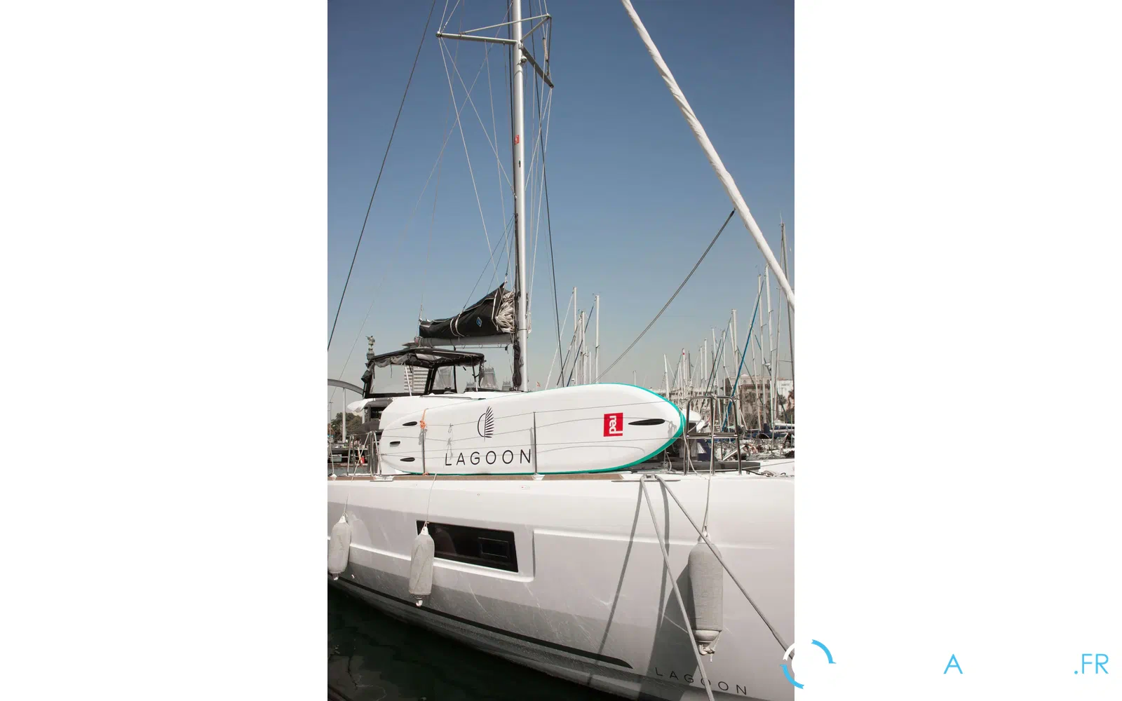 slider 26 Lagoon 40