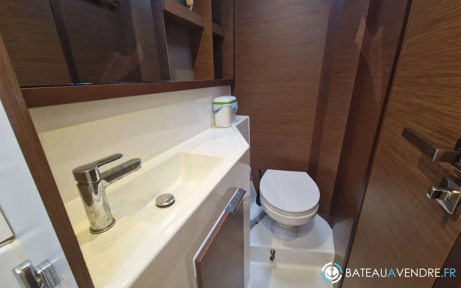 slider 27 Lagoon 40