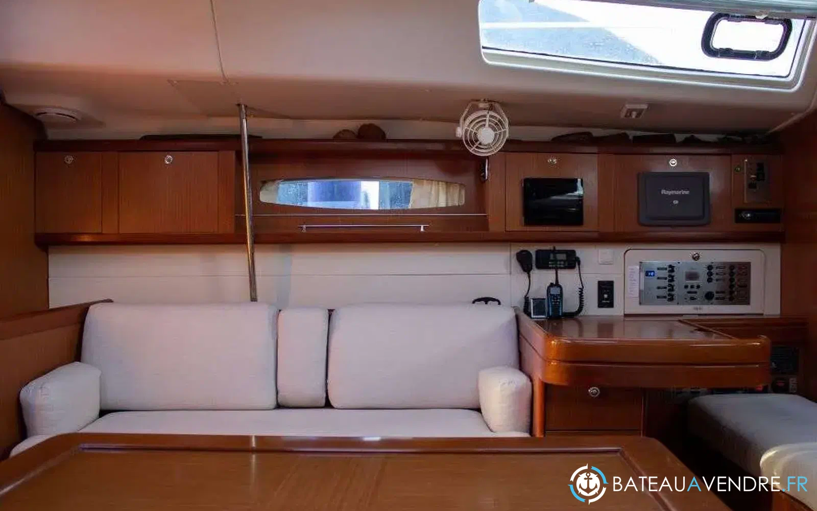slider 21 Beneteau 50