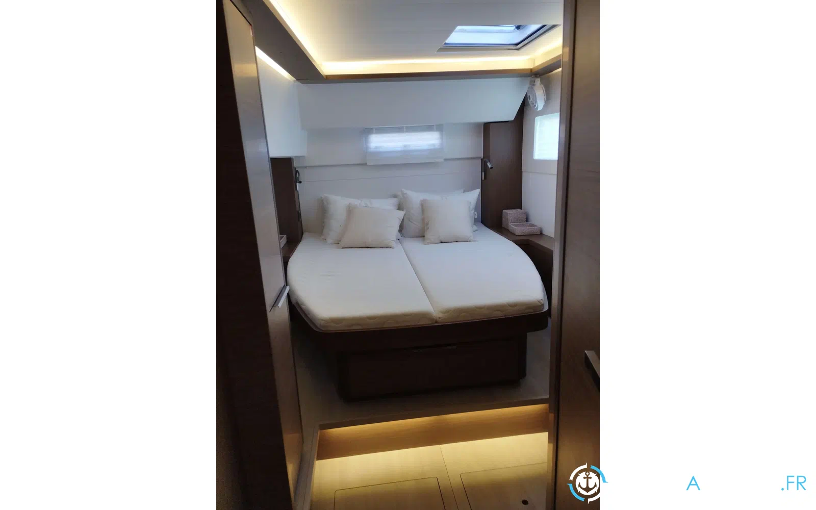 slider 12 Lagoon 46