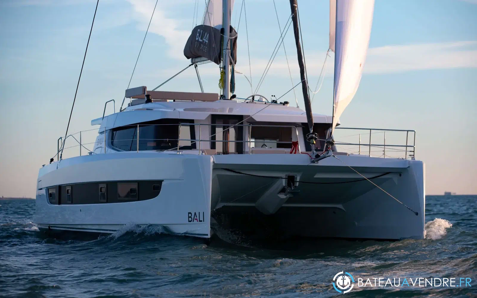 slider 0 Bali Catamarans Bali 4.4